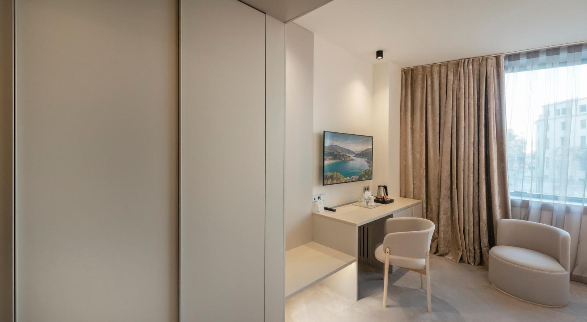 Carlemany Girona Hotel Kültér fotó